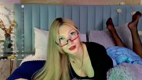 Snapshot of carolreeves chatting on January 19, 2025, 8:50 am Carol online show from January 19, 2025, 8:50 am