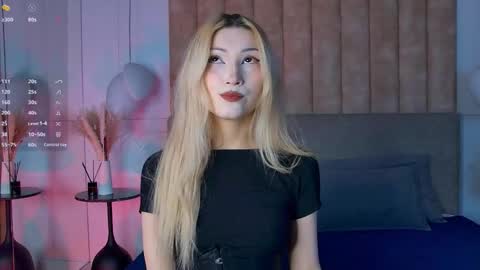 Snapshot of carolreeves chatting on November 18, 2025, 6:18 am Carol online show from November 18, 2025, 6:18 am