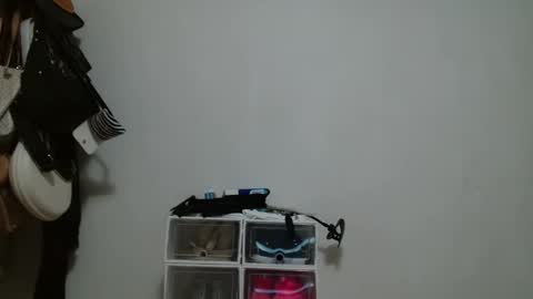 caroo0615 online show from March 11, 2026, 7:03 am