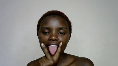 carrie_pink1_ online show from July 28, 2026, 4:39 pm