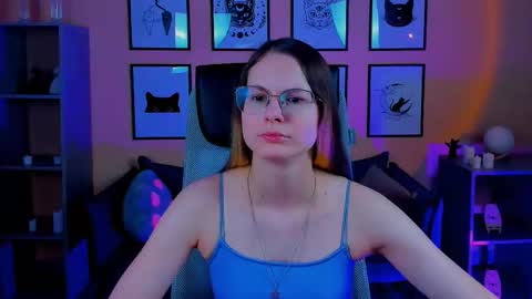 carrie_roses online show from October 21, 2025, 2:23 am