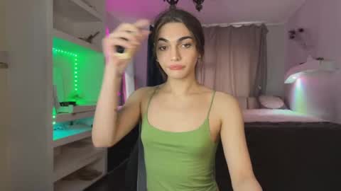 Snapshot of carry_hai chatting on February 11, 2025, 10:37 am Carry online show from February 11, 2025, 10:37 am