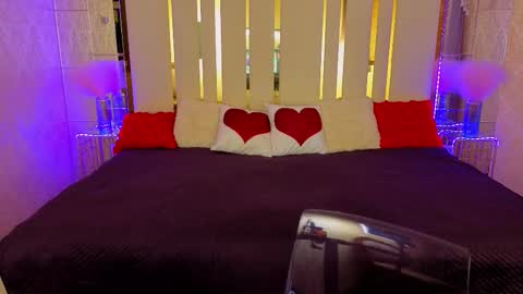 casey_min online show from March 18, 2026, 7:33 am