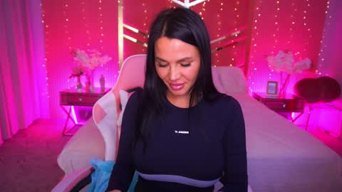 casey_min online show from April 1, 2026, 3:09 pm