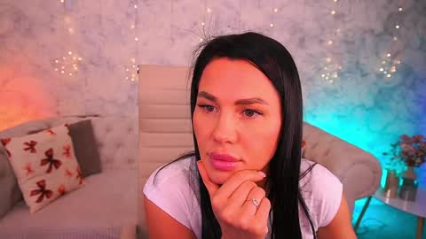 casey_min online show from April 11, 2026, 12:31 pm