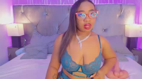 Snapshot of caseymoon chatting on February 20, 2026, 12:38 pm Casey online show from February 20, 2026, 12:38 pm