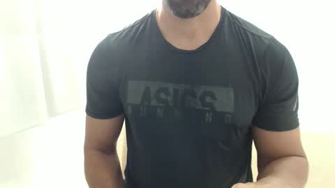 Snapshot of cashmastermuscle77 chatting on March 4, 2026, 11:27 am cashmastermuscle77 online show from March 4, 2026, 11:27 am