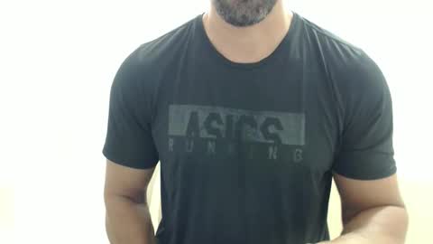 Snapshot of cashmastermuscle77 chatting on March 6, 2026, 10:23 am cashmastermuscle77 online show from March 6, 2026, 10:23 am