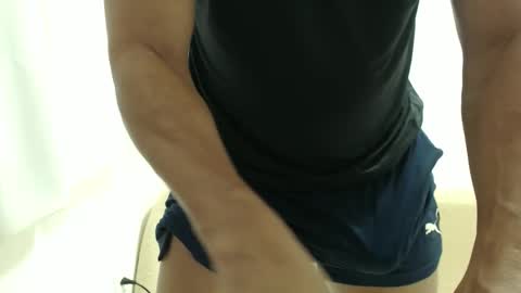 Snapshot of cashmastermuscle77 chatting on March 14, 2026, 8:47 pm cashmastermuscle77 online show from March 14, 2026, 8:47 pm