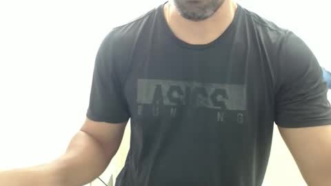 Snapshot of cashmastermuscle77 chatting on March 15, 2026, 2:12 pm cashmastermuscle77 online show from March 15, 2026, 2:12 pm