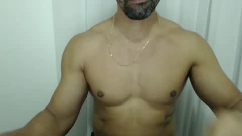 Snapshot of cashmastermuscle77 chatting on March 21, 2026, 11:30 pm cashmastermuscle77 online show from March 21, 2026, 11:30 pm