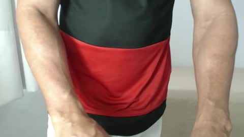 Snapshot of cashmastermuscle77 chatting on April 25, 2026, 1:41 pm cashmastermuscle77 online show from April 25, 2026, 1:41 pm