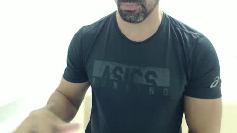 Snapshot of cashmastermuscle77 chatting on May 5, 2026, 10:23 am cashmastermuscle77 online show from May 5, 2026, 10:23 am