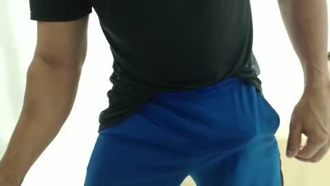 Snapshot of cashmastermuscle77 chatting on May 6, 2026, 10:31 am cashmastermuscle77 online show from May 6, 2026, 10:31 am