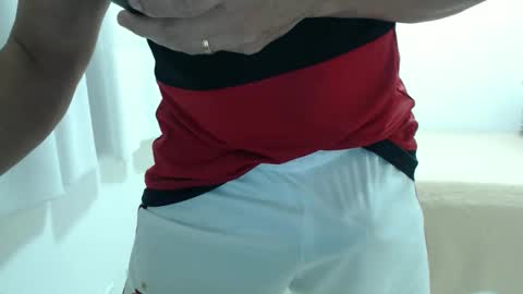 Snapshot of cashmastermuscle77 chatting on May 7, 2026, 10:42 am cashmastermuscle77 online show from May 7, 2026, 10:42 am