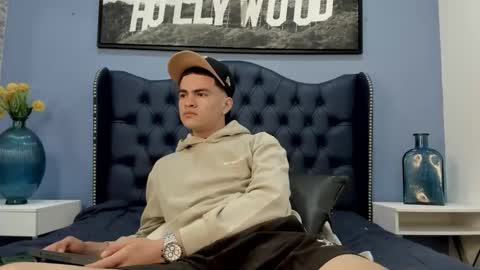 Snapshot of casper_white_ chatting on September 24, 2025, 7:44 am casper_white_ online show from September 24, 2025, 7:44 am