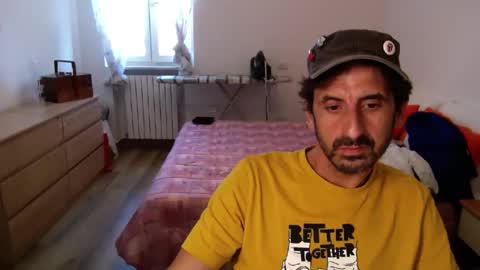 Snapshot of cassiani chatting on June 1, 2026, 1:57 pm cassiani online show from June 1, 2026, 1:57 pm