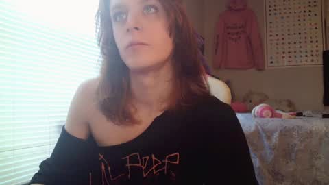 Snapshot of cassie420z chatting on December 14, 2024, 8:51 pm Cassie online show from December 14, 2024, 8:51 pm