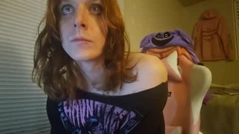 Snapshot of cassie420z chatting on December 23, 2024, 4:55 am Cassie online show from December 23, 2024, 4:55 am