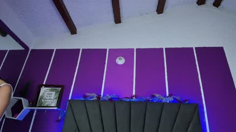 Snapshot of cassie_jones1 chatting on February 2, 2025, 3:21 am Cassie Jones online show from February 2, 2025, 3:21 am