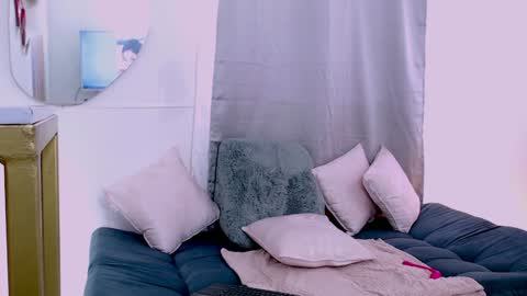 Snapshot of cassie_klein11 chatting on December 30, 2024, 5:23 pm Susana independent model online show from December 30, 2024, 5:23 pm