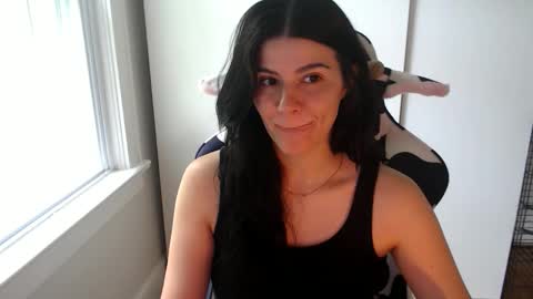 cassiealvarez online show from May 22, 2026, 9:20 pm