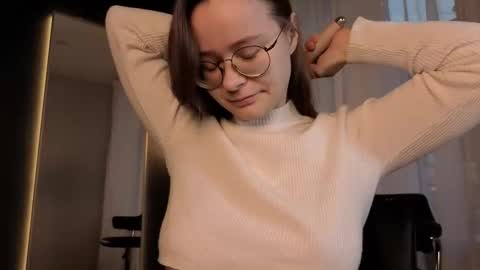 assie online show from November 13, 2025, 12:37 pm