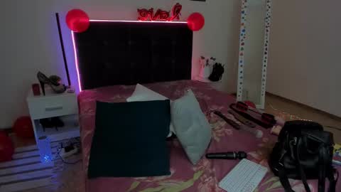 Snapshot of cassieevanss chatting on February 28, 2025, 6:54 am Cassie online show from February 28, 2025, 6:54 am