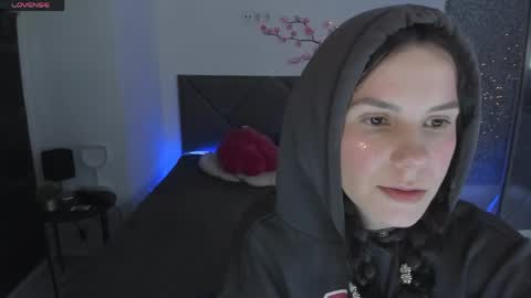 Snapshot of cassieevanss chatting on April 4, 2026, 5:16 am Cassie online show from April 4, 2026, 5:16 am