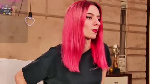 Snapshot of cassiefoxx_ chatting on February 21, 2025, 7:10 pm Cassie online show from February 21, 2025, 7:10 pm