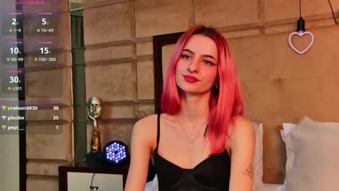 Snapshot of cassiefoxx_ chatting on March 4, 2025, 12:29 am Cassie online show from March 4, 2025, 12:29 am