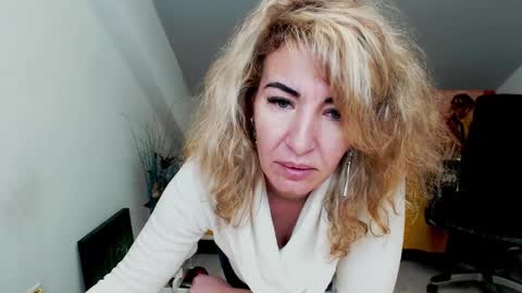 CassieJonas online show from January 27, 2025, 2:31 am