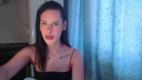Snapshot of cassiemich chatting on May 7, 2026, 12:21 pm Cassie online show from May 7, 2026, 12:21 pm