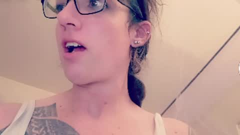 Cassiemichelle online show from April 17, 2026, 1:25 pm