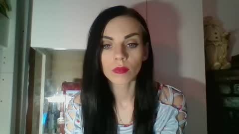 Cassie online show from December 14, 2025, 7:58 am