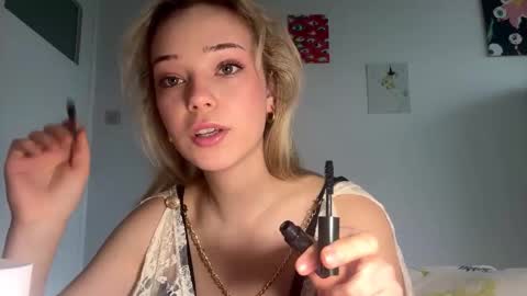 Olivia online show from March 8, 2026, 8:18 am