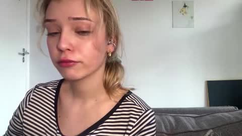 Olivia online show from March 25, 2026, 3:40 pm