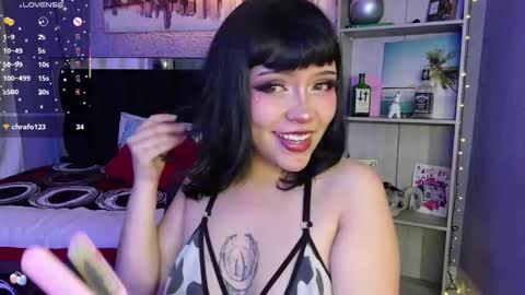 Snapshot of cat_terra chatting on October 10, 2025, 7:07 am Terra online show from October 10, 2025, 7:07 am