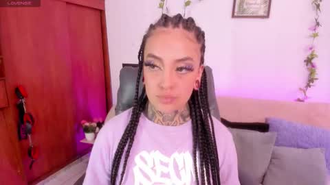 Cata green model independient online show from January 5, 2026, 8:12 pm