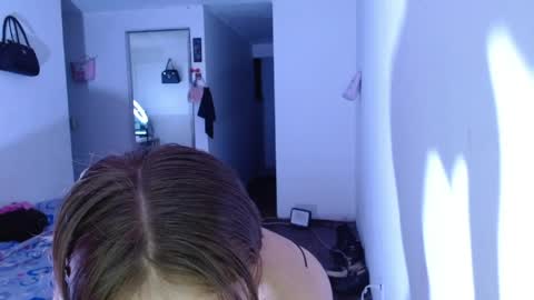 Snapshot of cataleya_cat3 chatting on April 24, 2026, 5:32 am Fabi online show from April 24, 2026, 5:32 am