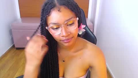 catalina25_t online show from March 7, 2025, 2:56 pm