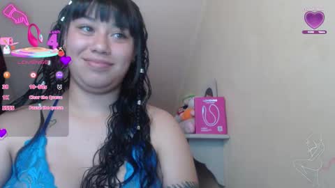 Catalina Saenz online show from October 28, 2025, 11:51 pm