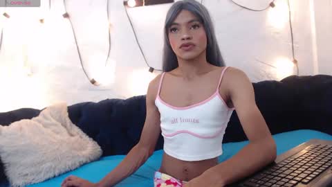 catalina online show from June 18, 2026, 7:18 pm