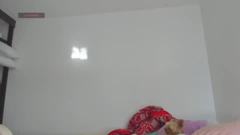 Snapshot of catbaby888_ chatting on December 3, 2024, 1:54 pm online show from December 3, 2024, 1:54 pm