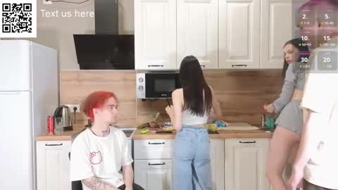 Stacy and Bob online show from November 12, 2025, 11:58 pm