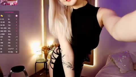 Anna  online show from January 13, 2026, 2:17 am