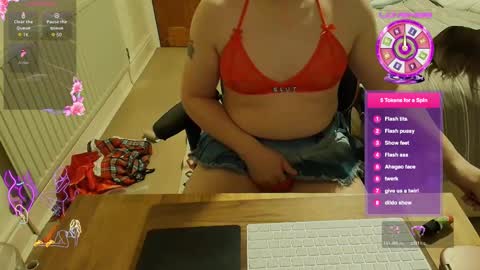 Snapshot of catherine76x chatting on November 27, 2025, 11:01 am Catherinecuddles online show from November 27, 2025, 11:01 am