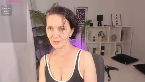 Catherine online show from June 5, 2026, 7:47 am