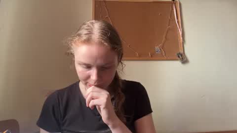 Snapshot of catherinefrancis chatting on July 10, 2026, 6:28 am Jessica online show from July 10, 2026, 6:28 am