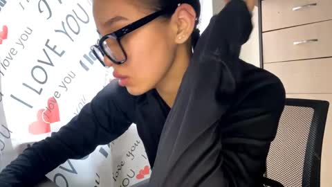 catherinepirs online show from March 27, 2026, 8:26 am